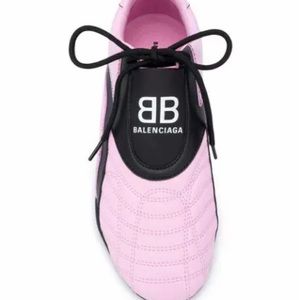 New balenciaga sneakers size 8 authentic no box